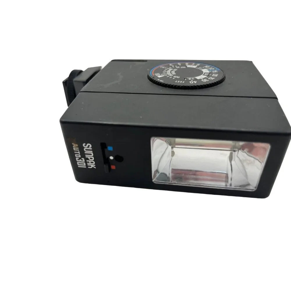 Sunpak Auto 121 Flash Unit For Camera Photography 58f